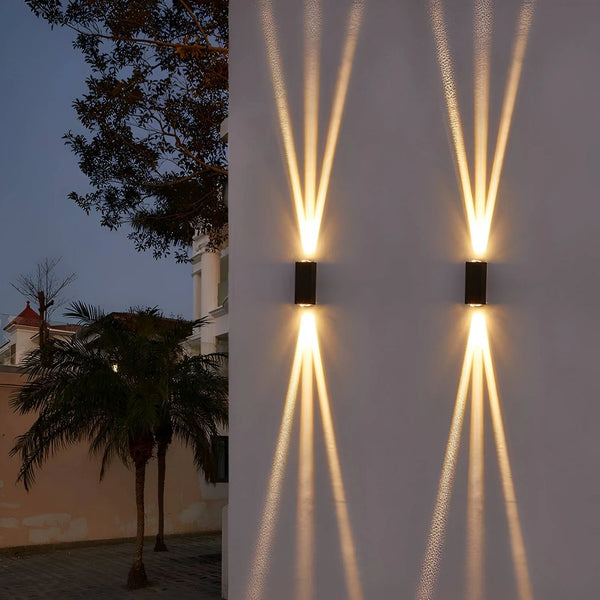 LED Waterproof Outdoor Wall Light - 3-Beam Design for Stylish and Durable Exterior Lighting.